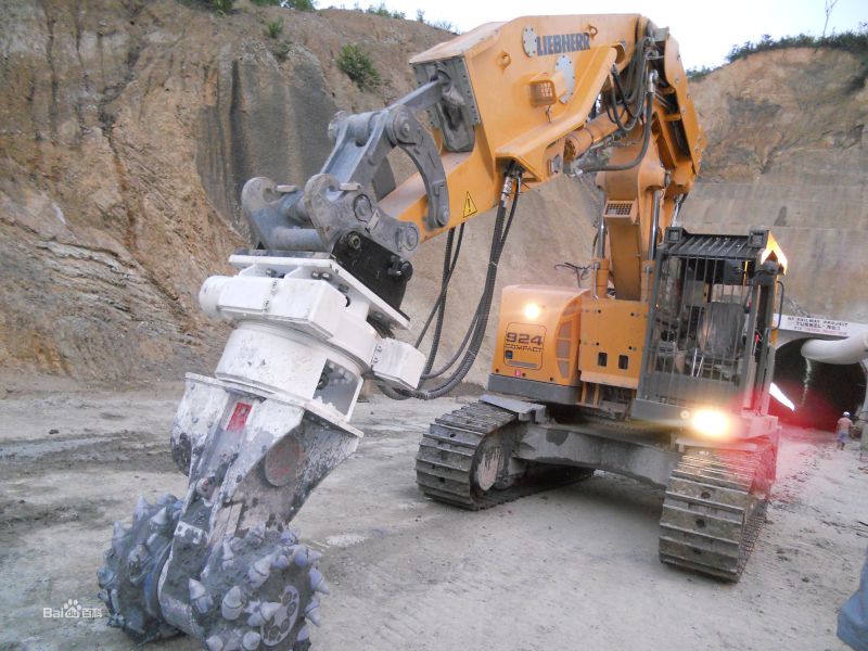 探索工业机器人在生产线上的作用